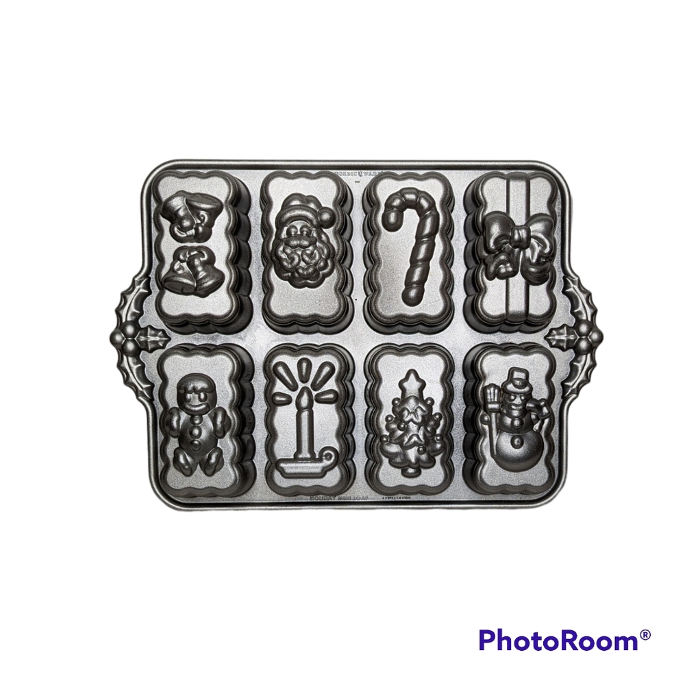 Nordic Ware Christmas Mini Loaf Pan Holiday Giving Treats Decorative Gifts
